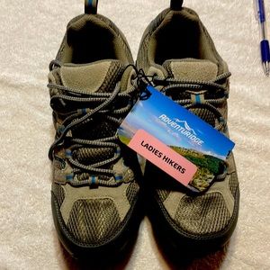 Women’s hikers